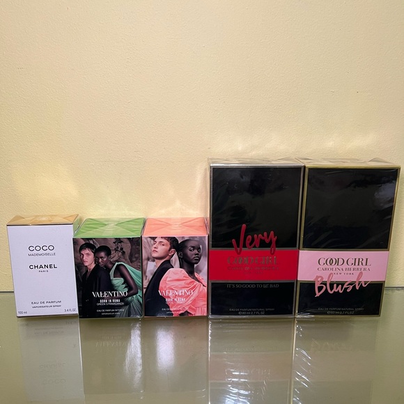 Carolina Herrera Good Girl Eau de Parfum - Red 2.70 oz - Picture 6 of 6